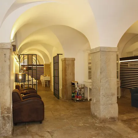 Alecrim Ao Chiado ליסבון