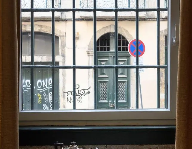 Konukevi Alecrim Ao Chiado 4*
