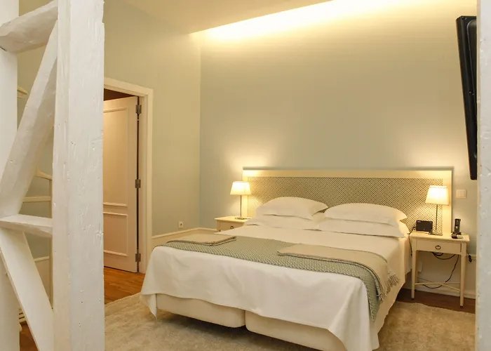 Konukevi Alecrim Ao Chiado 4*