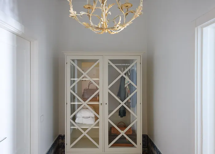 Konukevi Alecrim Ao Chiado 4*