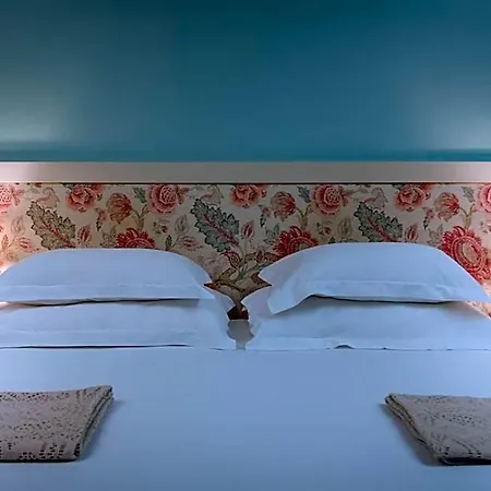 Alecrim Ao Chiado Guest house 4*