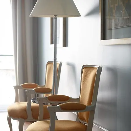 Konukevi Alecrim Ao Chiado 4*