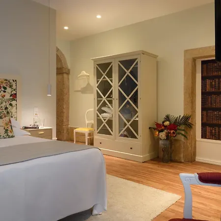 Alecrim Ao Chiado Guest house